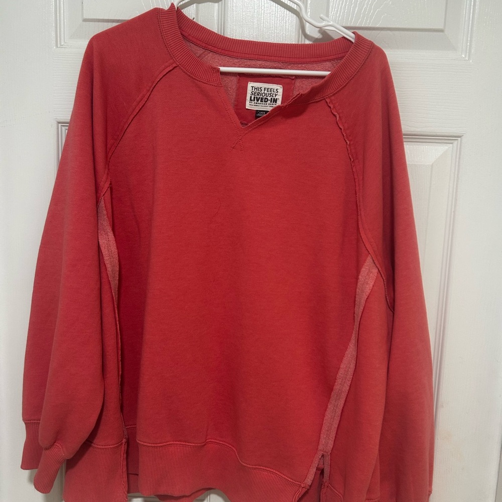 American Eagle AE Big Hug Crew Neck Sweatshirt NWOT size large in coral